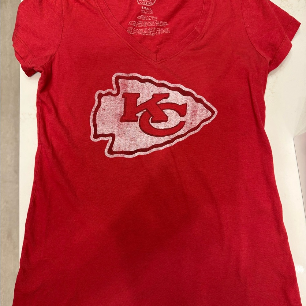 47 Women's Red Short Sleeve Tee KC Chiefs